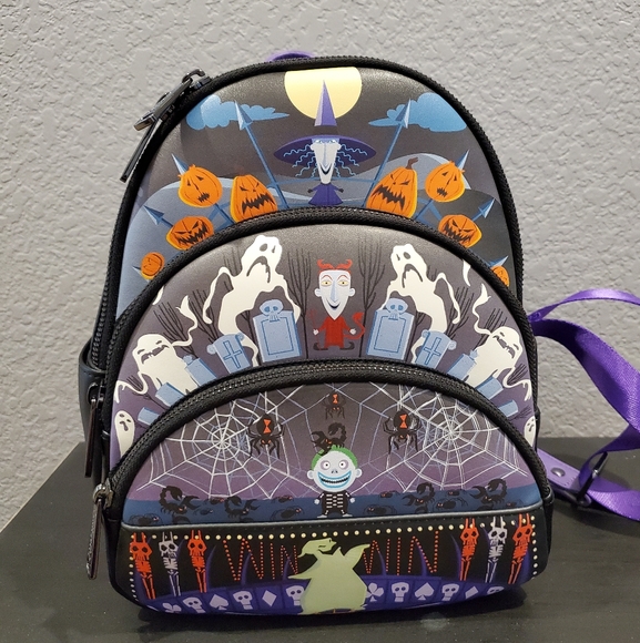 Loungefly - Picture 1 of 3